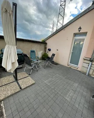 Privee -wifi,tv,clim,parking Gratuit Vesoul